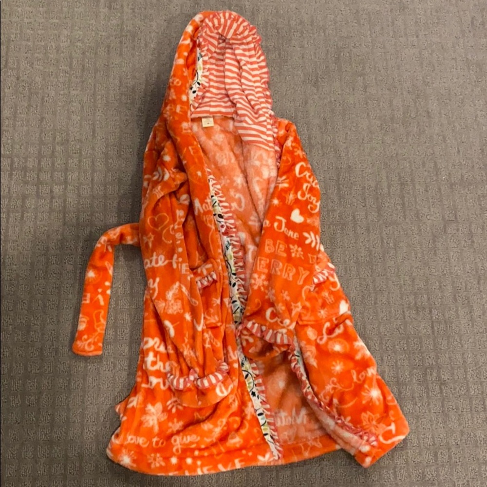 Girls Matilda Jane bath robe size medium